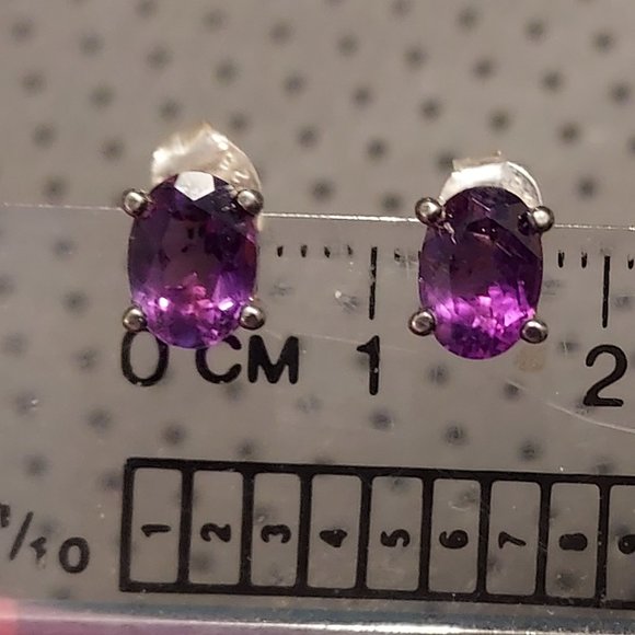 5 mm Oval Amethyst earrings set in Sterling .925 silver - Picture 8 of 8